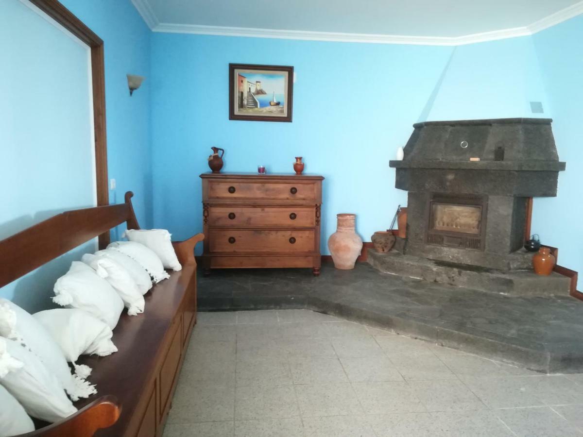 Alojamentos A Buraca São Roque do Pico エクステリア 写真